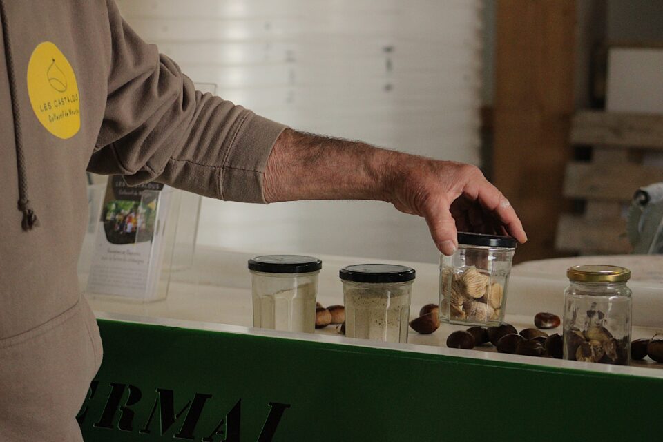 Maison de la Châtaigne : atelier farine